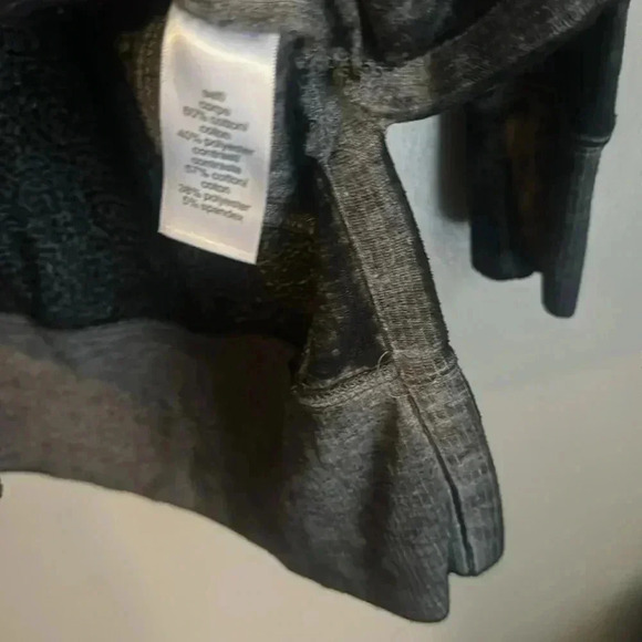 Maurice’s Women’s California Casual Sweatshirt - Picture 4 of 5